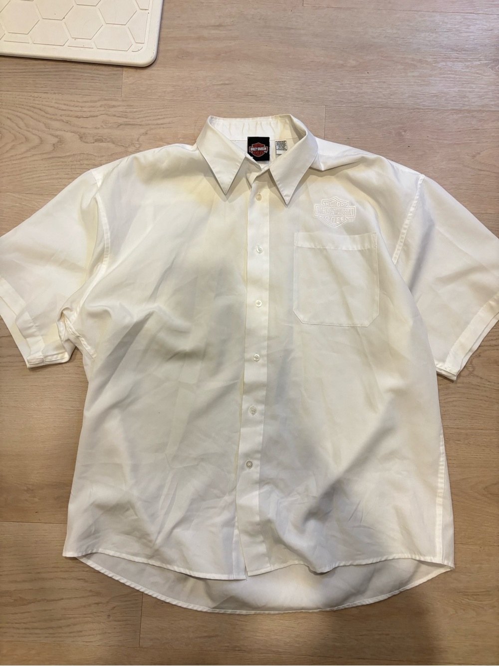 Harley-Davidson White Short-Sleeve Button-Down Shirt with Chest Pocket